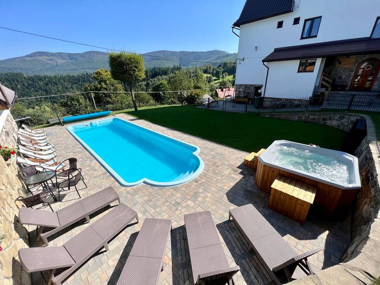 Ilustracja do WYCIECZKI NA ELEKTRYKACH – HALA BORACZA, PILSKO, RYSIANKA