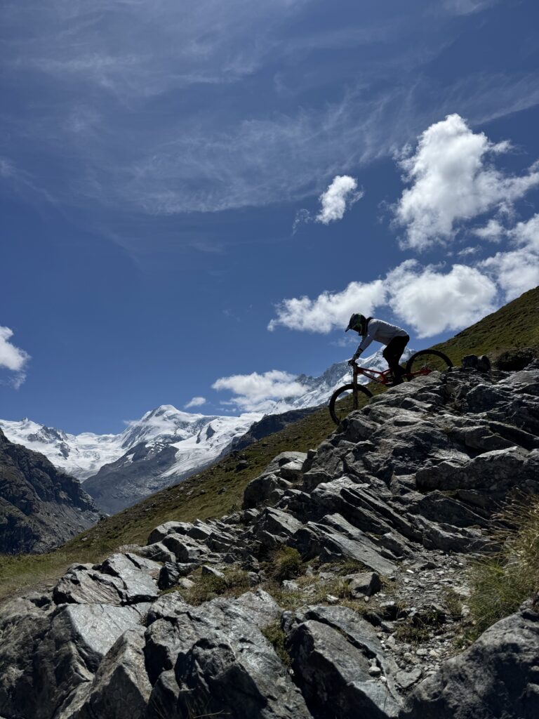 obóż rowerowy enduro w Szwajcarii