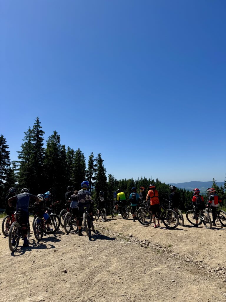 obóz rowerowy w wakacje dla dzieci w czeskich bike parkach