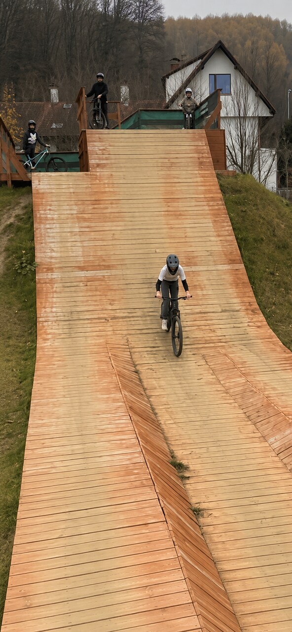 nauka tricków w Revolution park pod okiem Tadka Molskiego