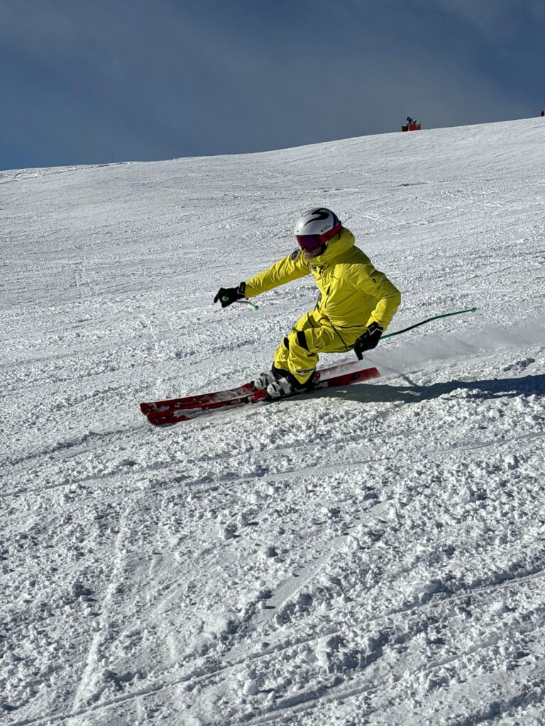 camp narciarski, szkolenie z techniki na trasie na Kitsteinhorn